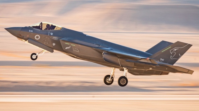 Thực hư việc tiêm kích F-35 Israel lần đầu bắn hạ máy bay Yak-130 của Iran- Ảnh 1. Thực hư việc tiêm kích F-35 Israel lần đầu bắn hạ máy bay Yak-130 của Iran- Ảnh 1.
