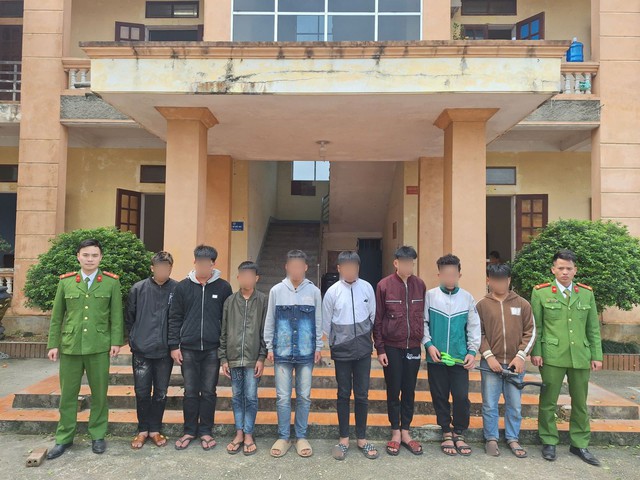 Ngăn chặn kịp thời nhóm thiếu niên mang súng ná tự chế đi giải quyết mâu thuẫn- Ảnh 1.