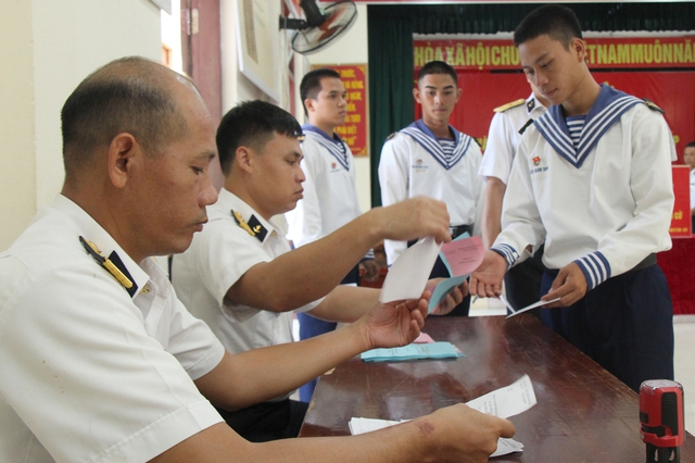 Đặc khu Trường Sa bầu cử sớm- Ảnh 1.