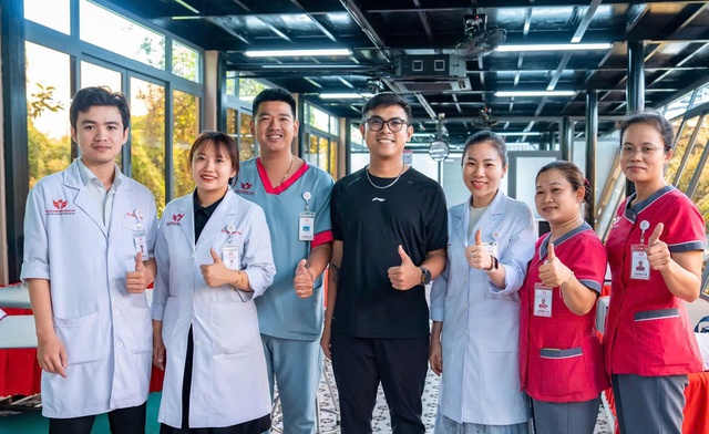 Thay dây chằng khớp gối nhân tạo – bước tiến mới của y tế Tây Nam bộ- Ảnh 4.