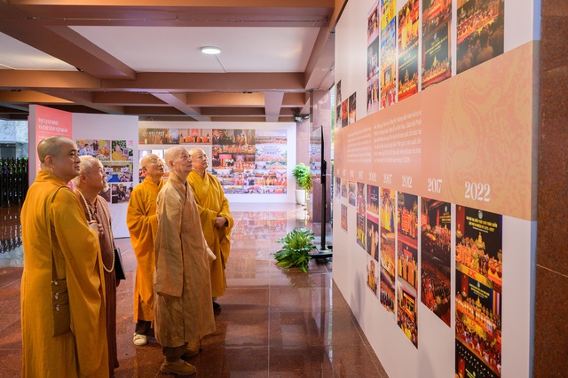 TPHCM: Khai mạc triển lãm 45 năm Giáo hội Phật giáo Việt Nam- Ảnh 4.