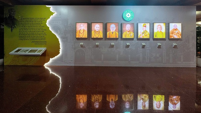 TPHCM: Khai mạc triển lãm 45 năm Giáo hội Phật giáo Việt Nam- Ảnh 6.