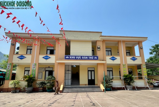 Vượt khó để học sinh vùng cao có những bữa cơm ngon, an toàn tại trường- Ảnh 4. Vượt khó để học sinh vùng cao có những bữa cơm ngon, an toàn tại trường- Ảnh 4.