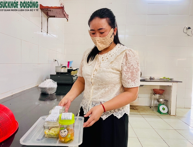 Vượt khó để học sinh vùng cao có những bữa cơm ngon, an toàn tại trường- Ảnh 8. Vượt khó để học sinh vùng cao có những bữa cơm ngon, an toàn tại trường- Ảnh 8.