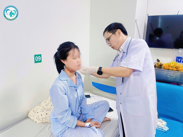 Nữ sinh bị dây điện quấn vào cổ trên đường đi học về- Ảnh 2.