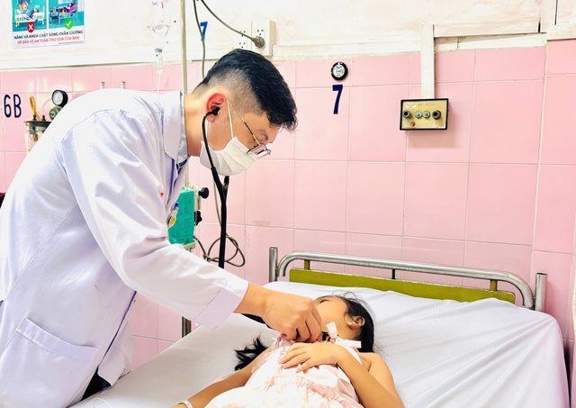 TPHCM: Mẫu xét nghiệm của học sinh Trường Bình Quới Tây dương tính Salmonella- Ảnh 1. TPHCM: Mẫu xét nghiệm của học sinh Trường Bình Quới Tây dương tính Salmonella- Ảnh 1.