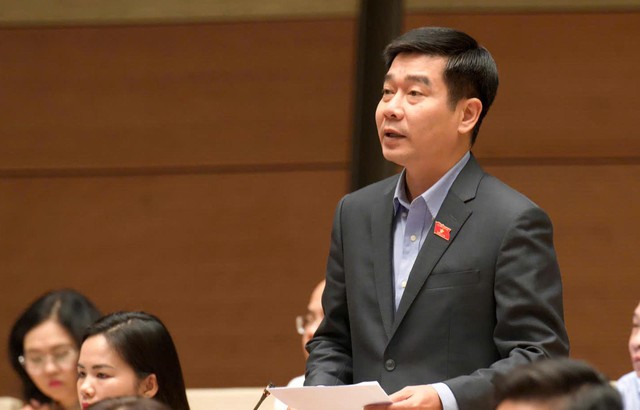 Đề xuất bỏ quy định bắt buộc công chứng với giao dịch bất động sản - Ảnh 1. Đề xuất bỏ quy định bắt buộc công chứng với giao dịch bất động sản - Ảnh 1.