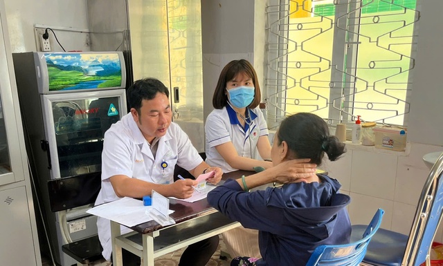 Khám bệnh miễn phí cho người dân Huế hưởng ứng Ngày Sức khỏe toàn dân- Ảnh 3.