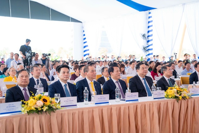 Khởi công tuyến đường sắt tốc độ cao Hà Nội – Quảng Ninh: Rút ngắn hành trình còn 23 phút
- Ảnh 2.