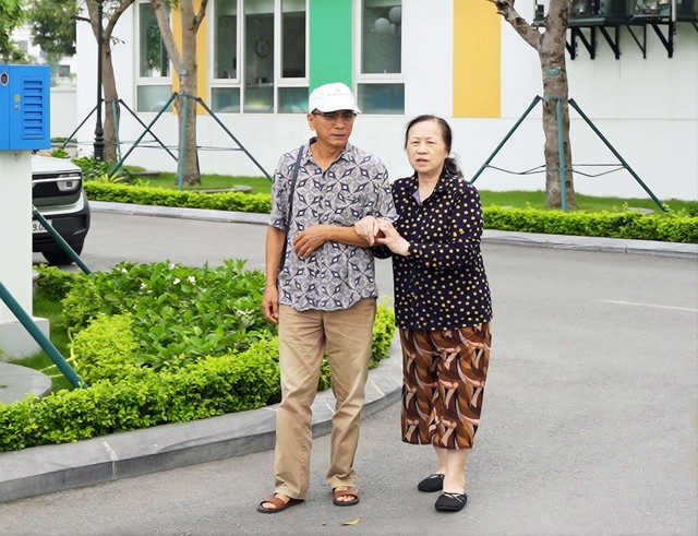 Khám phá robot AI giúp bệnh nhân đi lại sau 3 giờ phẫu thuật thay khớp gối tại Vinmec Hải Phòng- Ảnh 3. Khám phá robot AI giúp bệnh nhân đi lại sau 3 giờ phẫu thuật thay khớp gối tại Vinmec Hải Phòng- Ảnh 3.