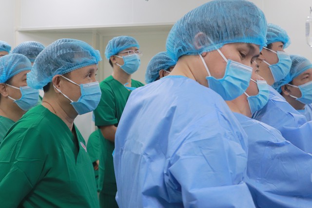 BVĐK TP Cần Thơ ghép thận thành công sau chuyển giao từ BV Trung ương Huế- Ảnh 1.