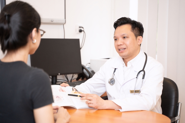 Những quyết định trong 'vùng xám' sinh tử của chuyên gia can thiệp tim mạch Vinmec- Ảnh 1.