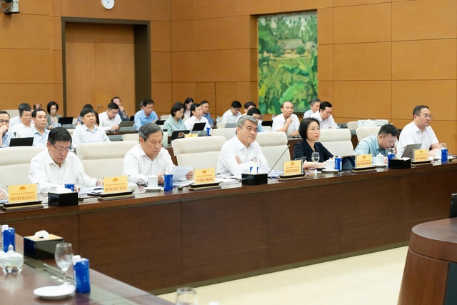 Làm rõ thẩm quyền HĐND, UBND, Chủ tịch UBND trong Luật Thủ đô (sửa đổi)- Ảnh 3. Làm rõ thẩm quyền HĐND, UBND, Chủ tịch UBND trong Luật Thủ đô (sửa đổi)- Ảnh 3.