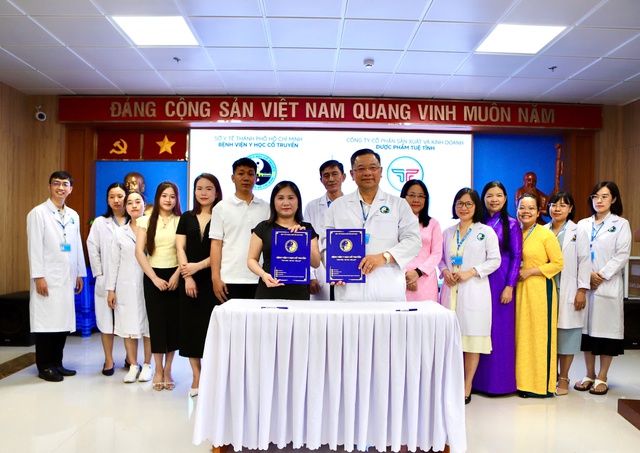 Bệnh viện Y học cổ truyền TPHCM và Dược phẩm Tuệ Tĩnh: Tiên phong thương mại hóa các nghiên cứu y học cổ truyền- Ảnh 1. Bệnh viện Y học cổ truyền TPHCM và Dược phẩm Tuệ Tĩnh: Tiên phong thương mại hóa các nghiên cứu y học cổ truyền- Ảnh 1.