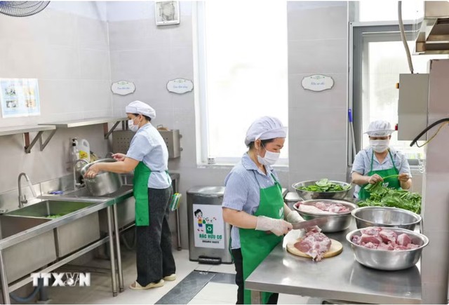 Hà Nội dự kiến thí điểm lắp camera AI tại các 'điểm nóng' về an toàn thực phẩm- Ảnh 1. Hà Nội dự kiến thí điểm lắp camera AI tại các 'điểm nóng' về an toàn thực phẩm- Ảnh 1.