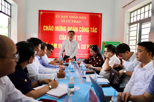 Đoàn công tác Bộ Y tế thăm, tặng quà cơ sở y tế và trẻ em có hoàn cảnh khó khăn ở Đắk Lắk- Ảnh 1. Đoàn công tác Bộ Y tế thăm, tặng quà cơ sở y tế và trẻ em có hoàn cảnh khó khăn ở Đắk Lắk- Ảnh 1.