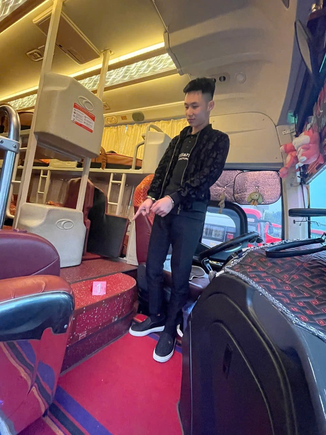 Bắt nhanh đối tượng trộm gần 30 triệu đồng trên xe khách ở Lào Cai- Ảnh 1.