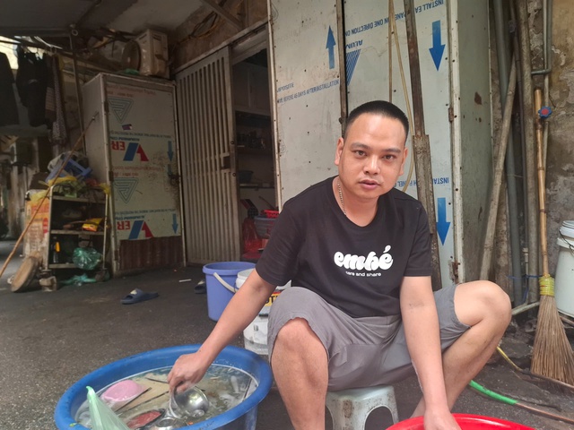 Tận thấy sự 'cũ kỹ' của Khu tập thể Thanh Xuân Bắc trước đề xuất cải tạo- Ảnh 6. Tận thấy sự 'cũ kỹ' của Khu tập thể Thanh Xuân Bắc trước đề xuất cải tạo- Ảnh 6.