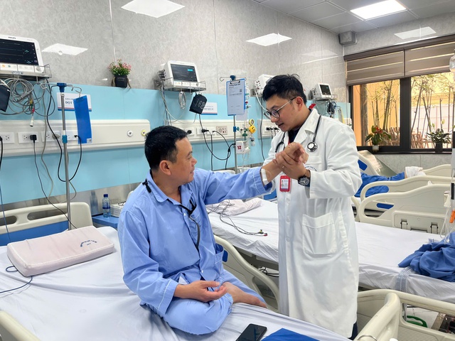 Bài 2: Đột quỵ không chờ đợi -  Khi thời gian là vàng- Ảnh 1.