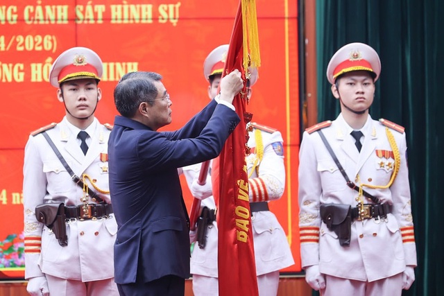 Thủ tướng biểu dương lực lượng Cảnh sát hình sự với chặng đường 80 năm phục vụ Nhân dân- Ảnh 2.