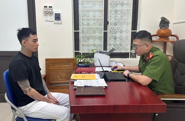 Đối tượng truy nã đặc biệt nguy hiểm 'Sơn điên' ra đầu thú- Ảnh 1.