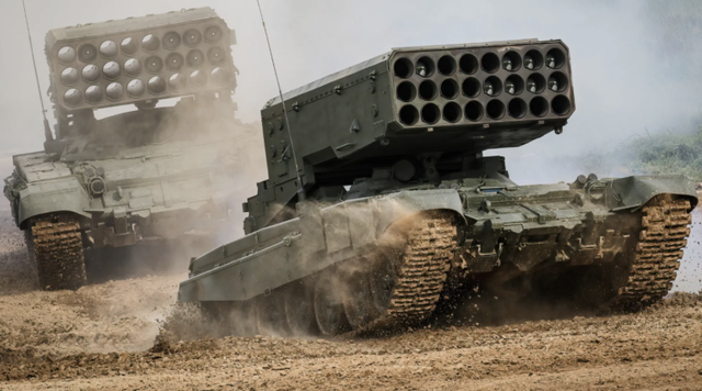 Nga siết chặt thế trận bằng súng phun lửa hạng nặng trên chiến tuyến- Ảnh 1.