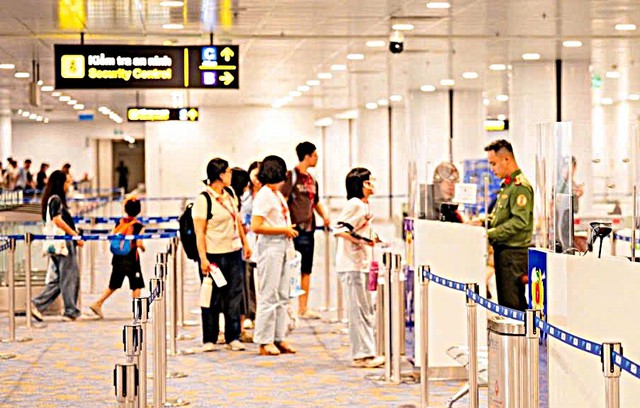 Từ 29/4, toàn quốc áp dụng kiểm soát an ninh hàng không cấp độ 1- Ảnh 2.