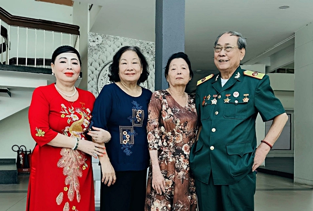Câu chuyện về người lính không nhận mình là nhạc sĩ, viết hơn 100 ca khúc cách mạng- Ảnh 2.