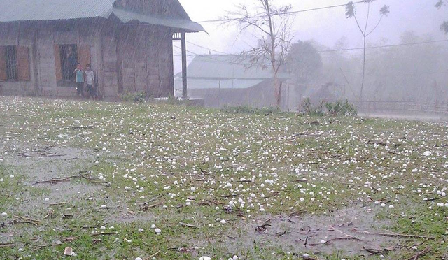 Chuyên gia cảnh báo khối khí nóng – lạnh xung đột, thời tiết nguy hiểm gia tăng trên diện rộng- Ảnh 1.