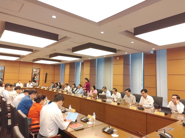 Dự kiến nâng ngưỡng doanh thu chịu thuế của hộ kinh doanh lên 1 tỷ đồng- Ảnh 1.