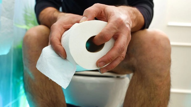 Hậu quả khôn lường từ việc nhịn đại tiện quá lâu- Ảnh 1.