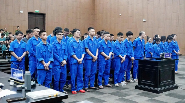 Cựu Phó chủ tịch phường 'bay lắc' xuyên đêm trong nhà nghỉ với nhân viên nữ bị đề nghị 6,5 năm tù- Ảnh 1.