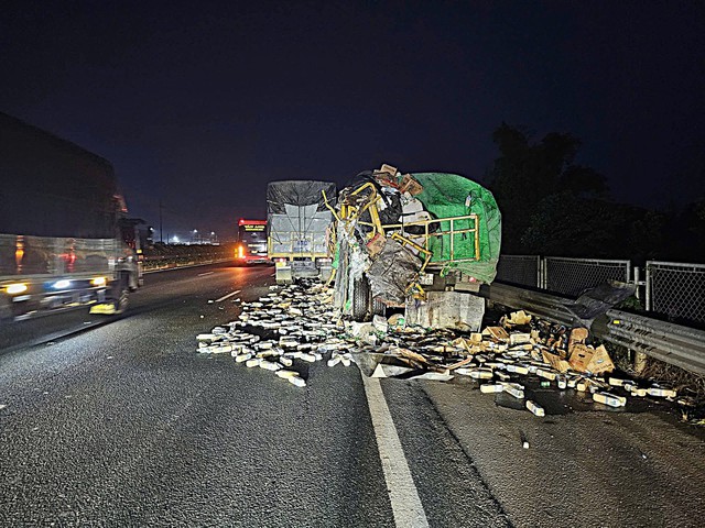 Vụ tai nạn chết người trên cao tốc một lần nữa cảnh báo nguy cơ từ việc sử dụng làn khẩn cấp tùy tiện