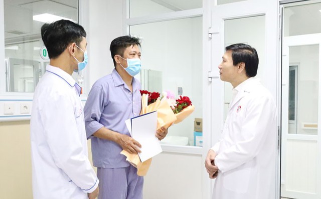 Niềm vui ngày ra viện của những người bệnh được ghép tạng thành công tại Bệnh viện Việt Nam - Thụy Điển Uông Bí- Ảnh 4.