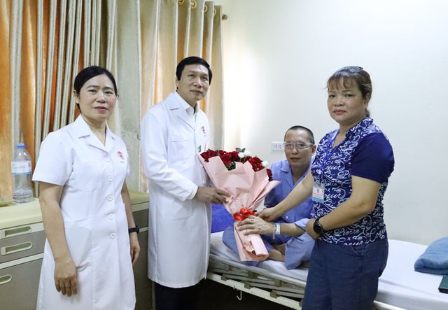 Niềm vui ngày ra viện của những người bệnh được ghép tạng thành công tại Bệnh viện Việt Nam - Thụy Điển Uông Bí- Ảnh 2.