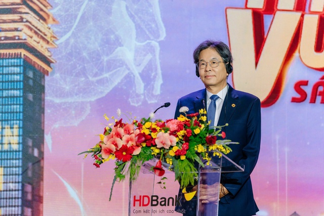 ĐHĐCĐ HDBank 2026: Lợi nhuận kế hoạch tăng 41%, quy mô tiệm cận 1,2 triệu tỷ đồng, mở rộng hợp tác quốc tế và phát hành riêng lẻ thu hút nhà đầu tư nước ngoài- Ảnh 5.