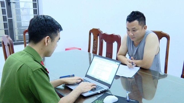 Công an Ninh Bình khởi tố đối tượng khai thác đá trái phép- Ảnh 1.