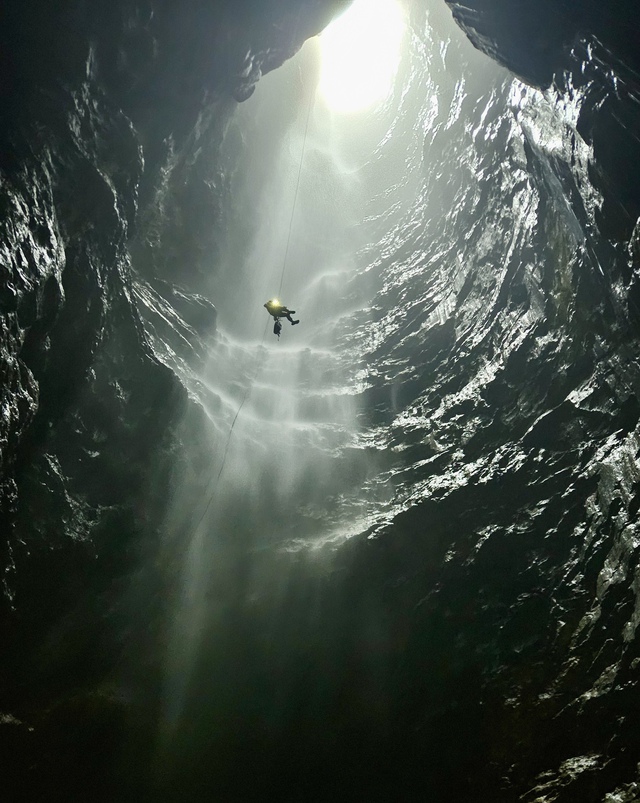 Tại sao hang Chả Nghéo là thách thức lớn với người từng khám phá hàng trăm hang động?- Ảnh 2.