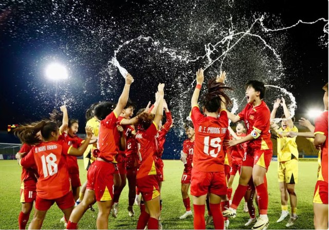 U17 nữ Việt Nam lên đường sang Trung Quốc, sẵn sàng tranh vé World Cup- Ảnh 1.