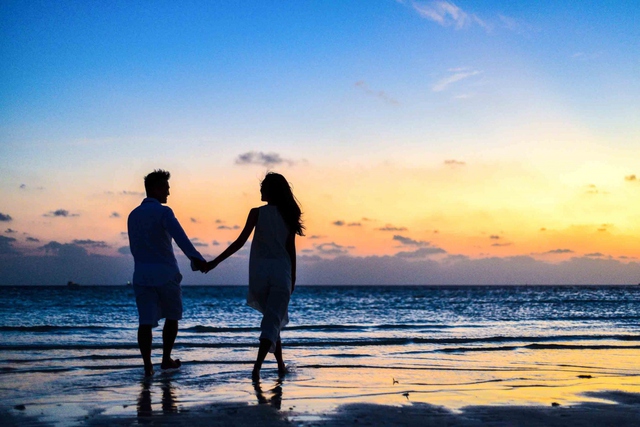 Vì sao nhiều người đang yêu 'đường ai, nấy đi' sau kỳ nghỉ lễ?- Ảnh 1.
