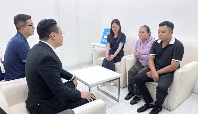 Bảo hiểm số OPES chi trả gần 1 tỷ đồng cho gia đình khách mua bảo hiểm- Ảnh 2.