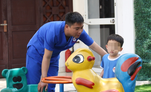 Ra mắt cổng thông tin mới, mở 'cánh cửa số' cho trẻ tự kỷ và người khuyết tật- Ảnh 4.