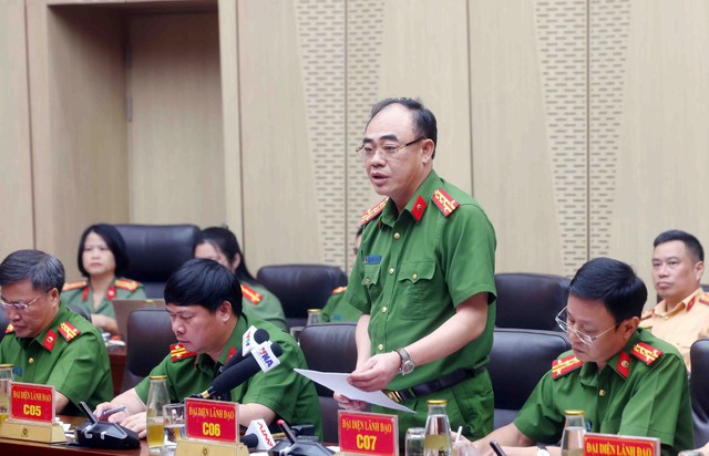 Bộ Công an nghiên cứu sản xuất pháo hoa đa dạng về màu sắc, đảm bảo an toàn- Ảnh 2.