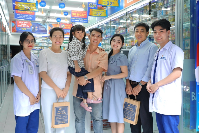 Doanh nghiệp y tế tiên phong ra mắt giải pháp ví sức khoẻ giúp hàng triệu gia đình Việt giảm nỗi lo chi phí- Ảnh 3. Doanh nghiệp y tế tiên phong ra mắt giải pháp ví sức khoẻ giúp hàng triệu gia đình Việt giảm nỗi lo chi phí- Ảnh 3.