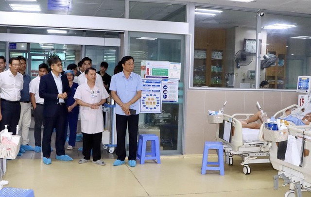 Hưng Yên thí điểm ứng dụng AI theo dõi người bệnh, hỗ trợ bác sĩ trong 'giờ vàng'- Ảnh 1. Hưng Yên thí điểm ứng dụng AI theo dõi người bệnh, hỗ trợ bác sĩ trong 'giờ vàng'- Ảnh 1.