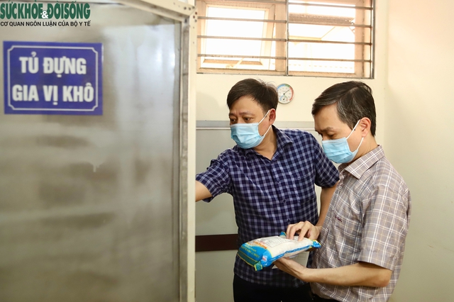 Ba Đình kiểm tra an toàn thực phẩm tại các bếp ăn trường học- Ảnh 5. Ba Đình kiểm tra an toàn thực phẩm tại các bếp ăn trường học- Ảnh 5.