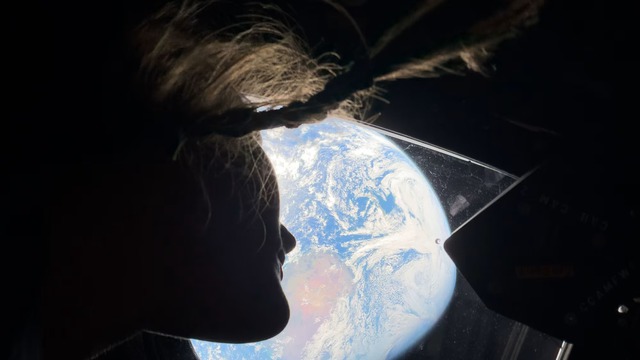 Hiện tượng tâm lý 'vô tiền khoáng hậu' của các phi hành gia sứ mệnh Artemis II- Ảnh 1.