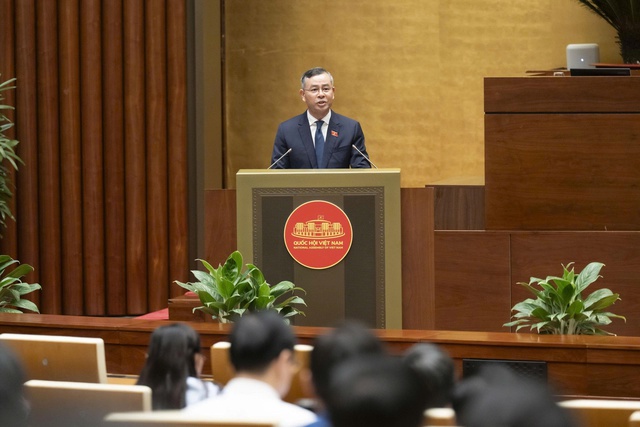 Chính thức trình Quốc hội giảm mạnh thuế xăng dầu- Ảnh 1. Chính thức trình Quốc hội giảm mạnh thuế xăng dầu- Ảnh 1.