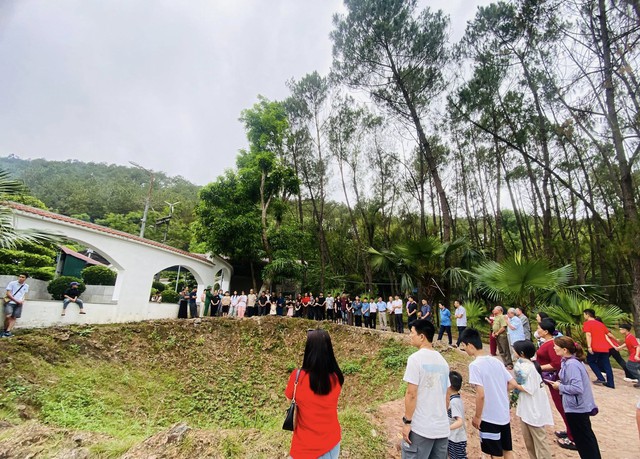 Tri ân tại Ngã ba Đồng Lộc- Ảnh 5.