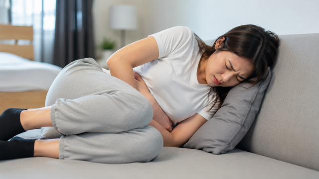 Đau bụng kinh dữ dội coi chừng bị lạc nội mạc tử cung - Ảnh 1.